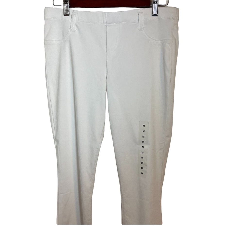 NWT white Mix It capri size medium